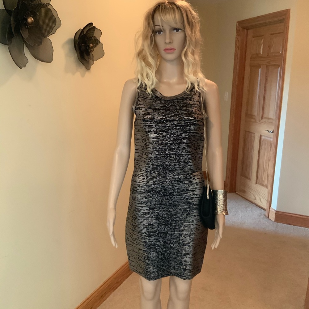 👗👗SHOWSTOPPING NEOPRENE DRESS